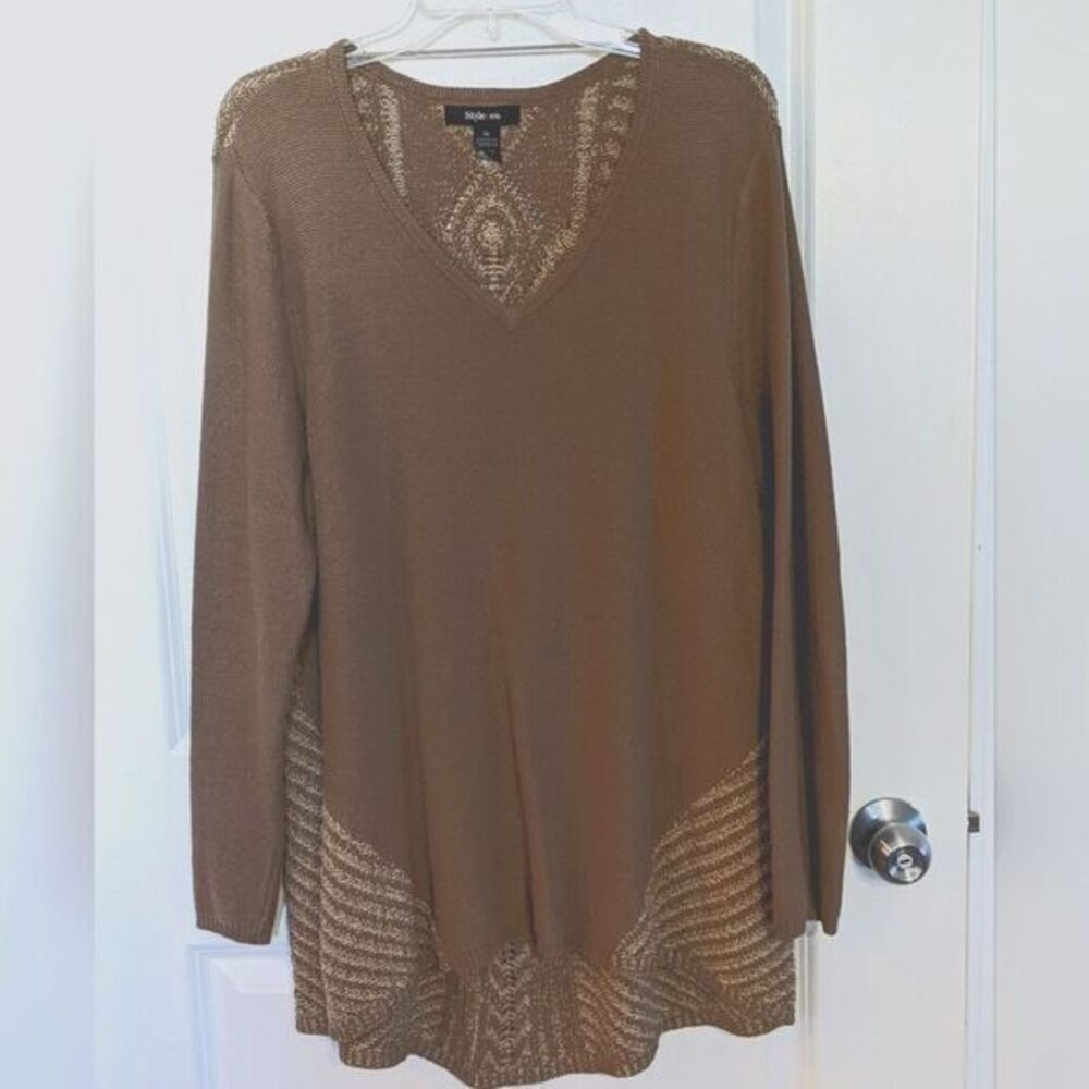 Women's Style & Co long sleeve‎ XL light weight shirt tail bottom brown sweater